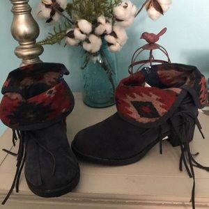 Navy Aztec booties